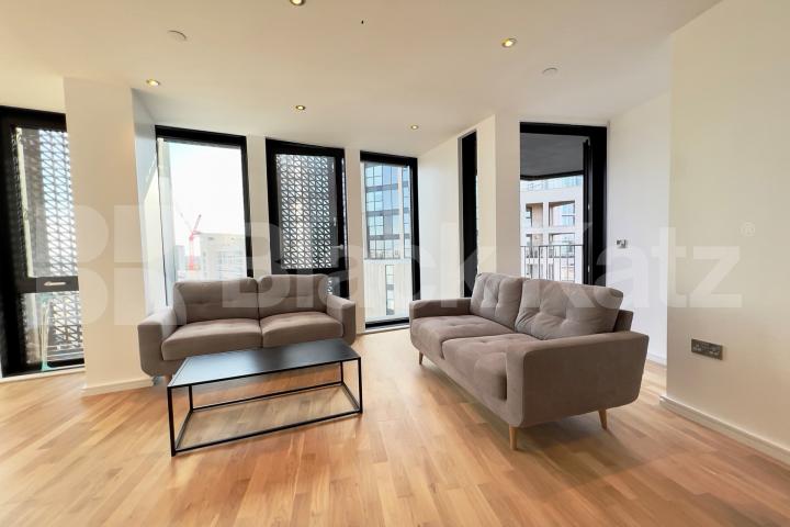 595 Sq. Ft. of living & entertaining space concierge & gym facilities The Ceramic Building - Newington Causeway , Borough
